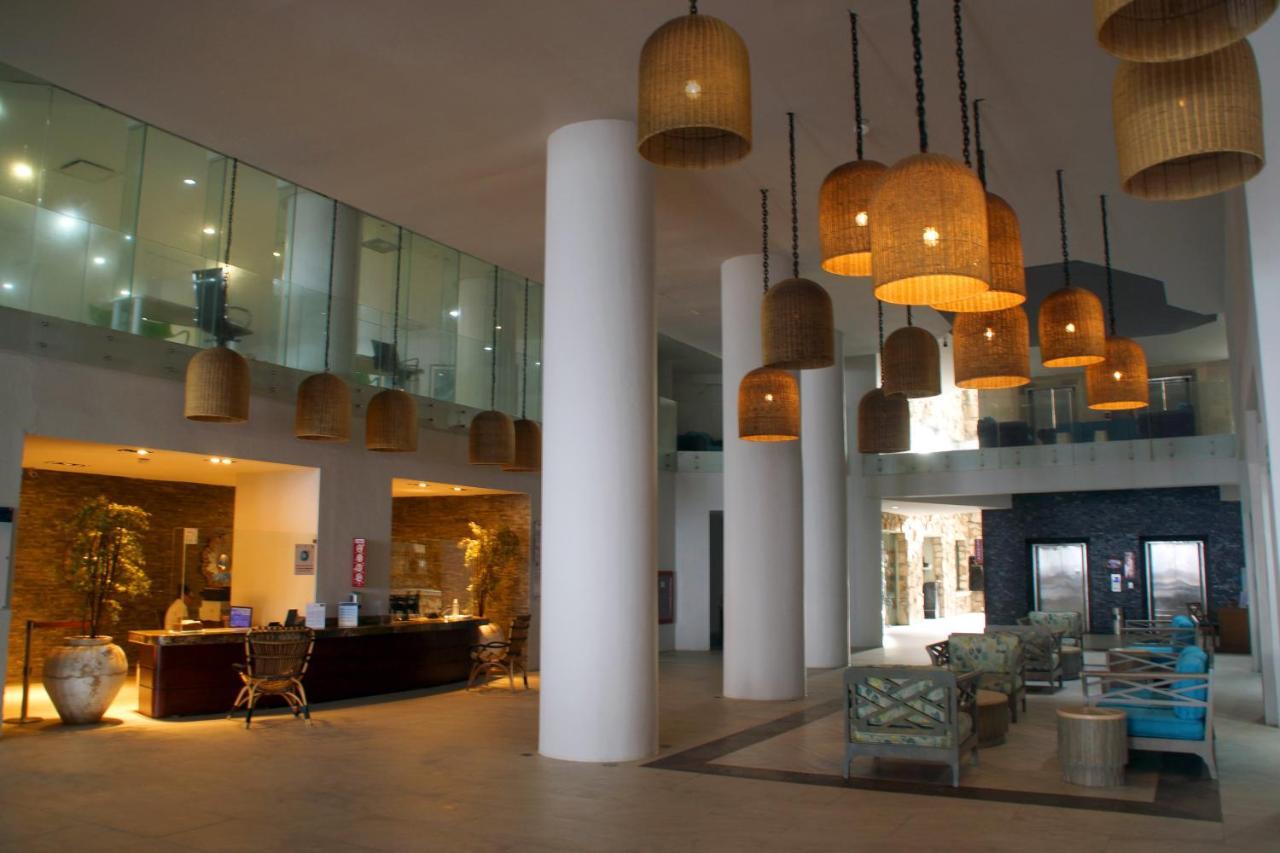 Royal Villas Resort Mazatlan Ngoại thất bức ảnh The lobby of the hotel