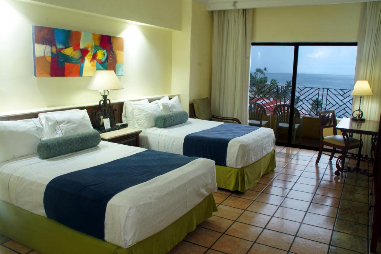 Royal Villas Resort Mazatlan Ngoại thất bức ảnh A room at the hotel